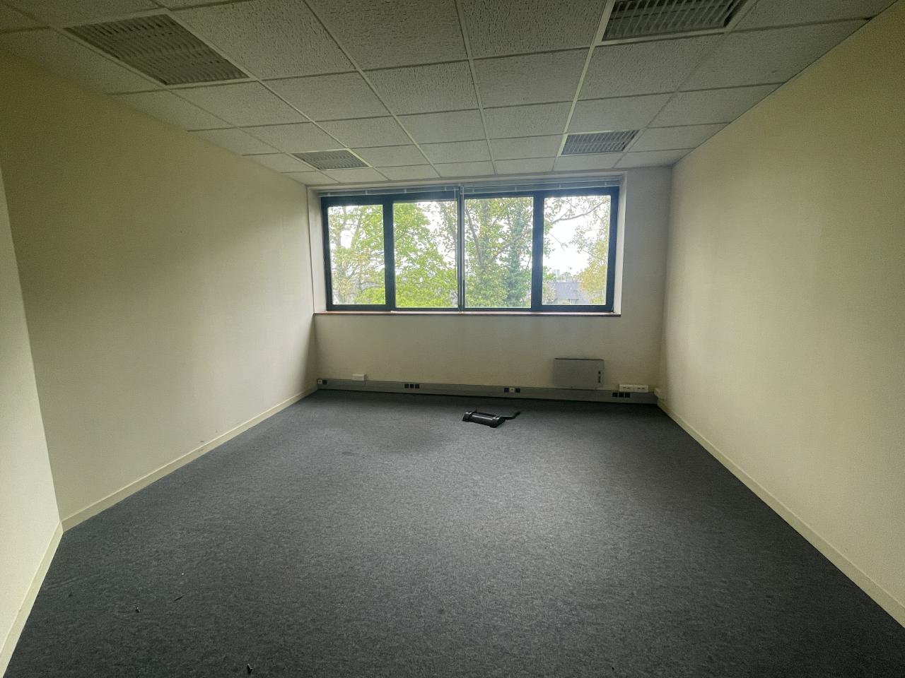 Bureau Rennes 1623m² Location bureau Rennes Ille-et-Vilaine OLBUR2311610 4